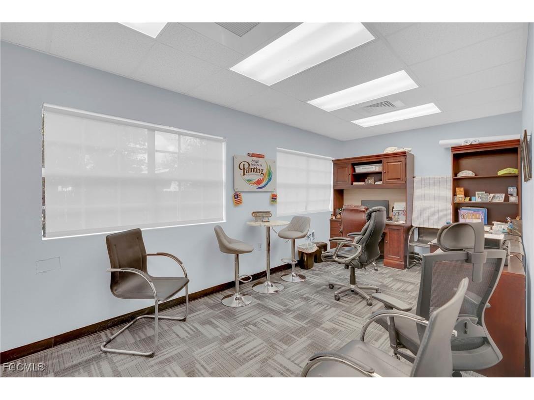 1825 Colonial Boulevard Fort Myers FL 33907 2025015986 image4