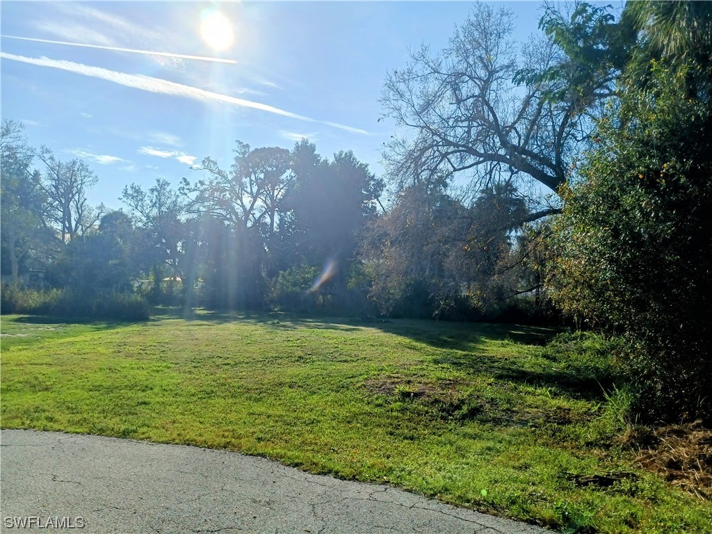 1825 Marilyn Drive North Fort Myers FL 33917 224009880 image1