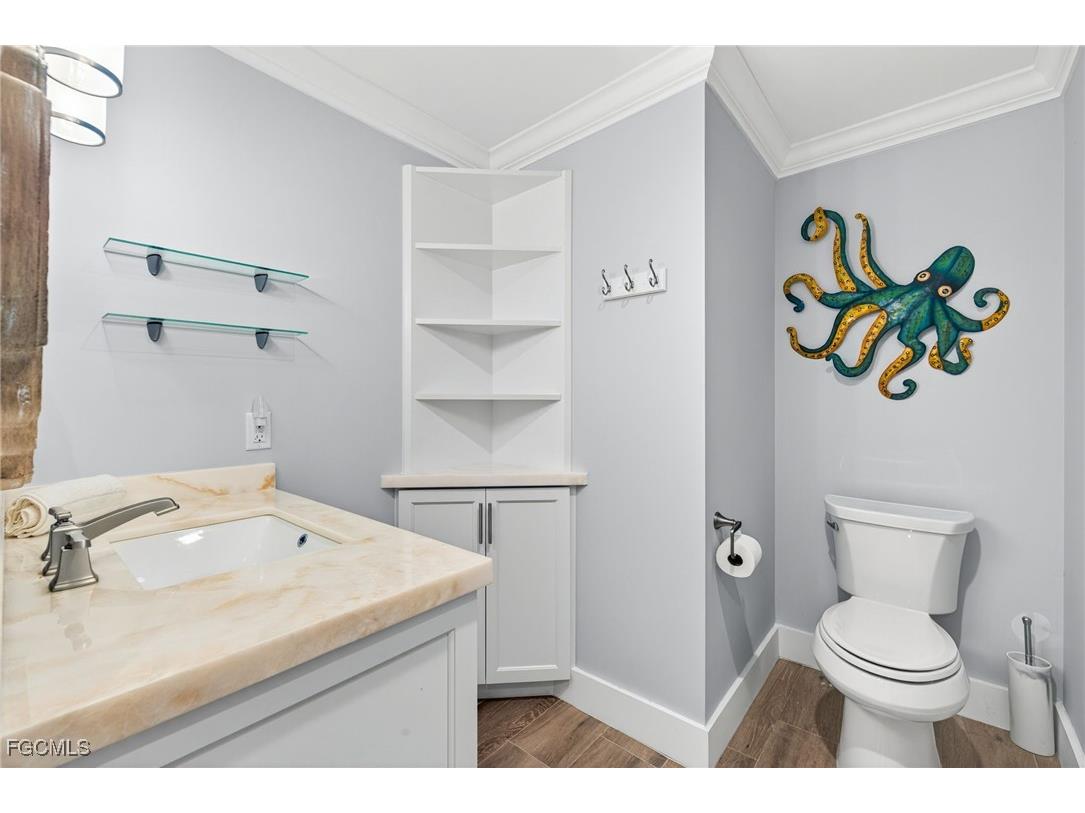 1825 Middle Gulf Drive Sanibel FL 33957 2025014553 image18