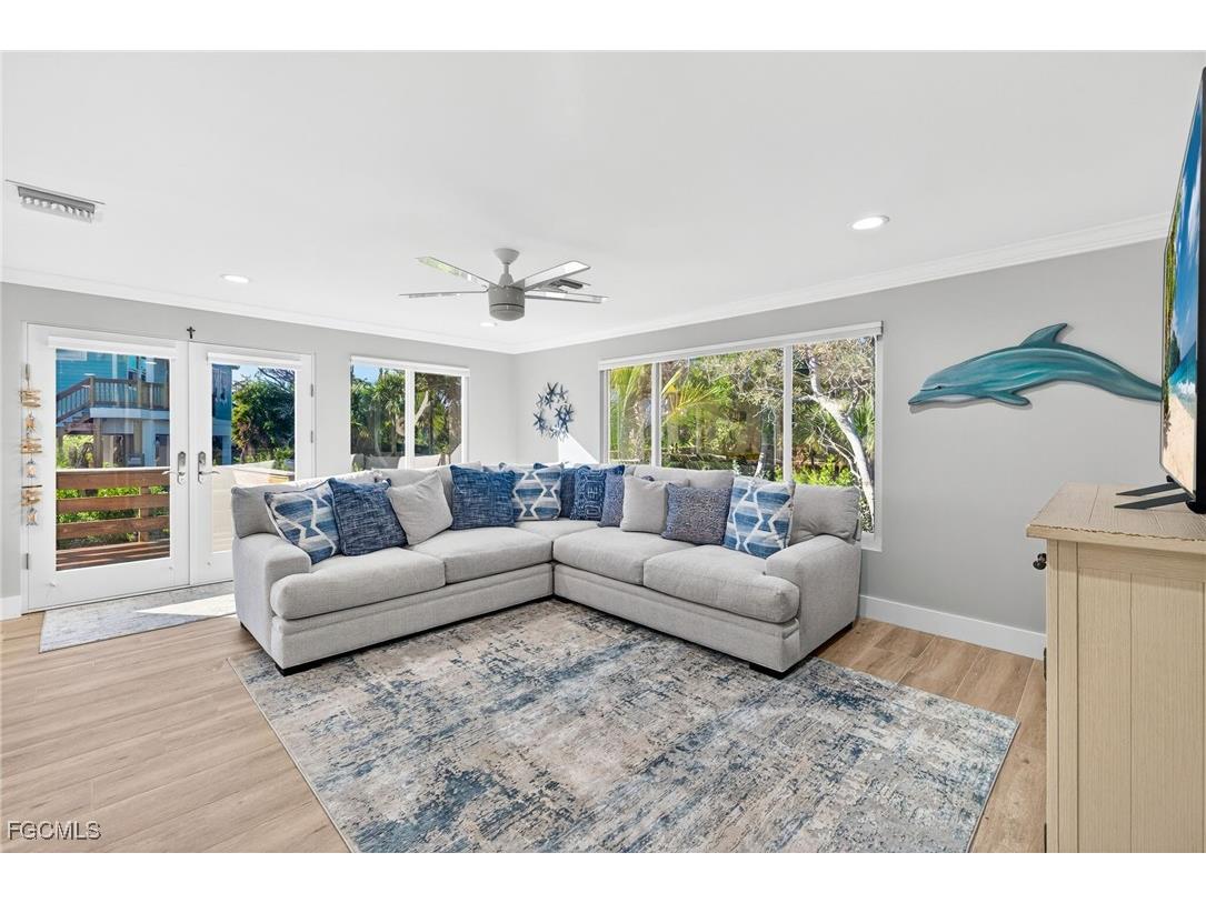 1825 Middle Gulf Drive Sanibel FL 33957 2025014553 image6