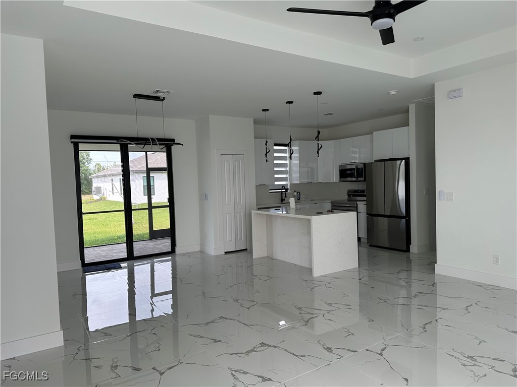 1825 NE 20th Terrace Cape Coral FL 33909 2025012771 image3