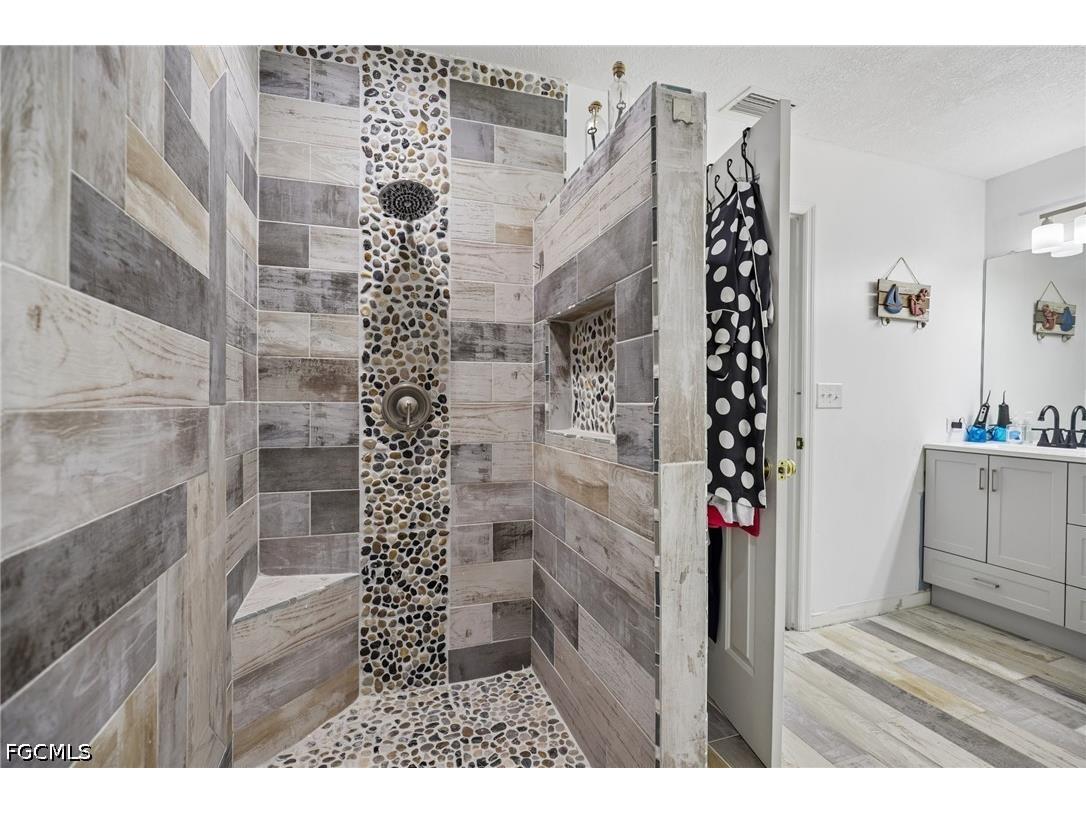 1825 NW 23rd Terrace Cape Coral FL 33993 2026025497 image27