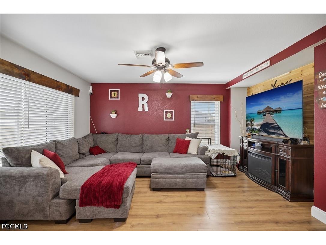 1825 NW 23rd Terrace Cape Coral FL 33993 2026025497 image6