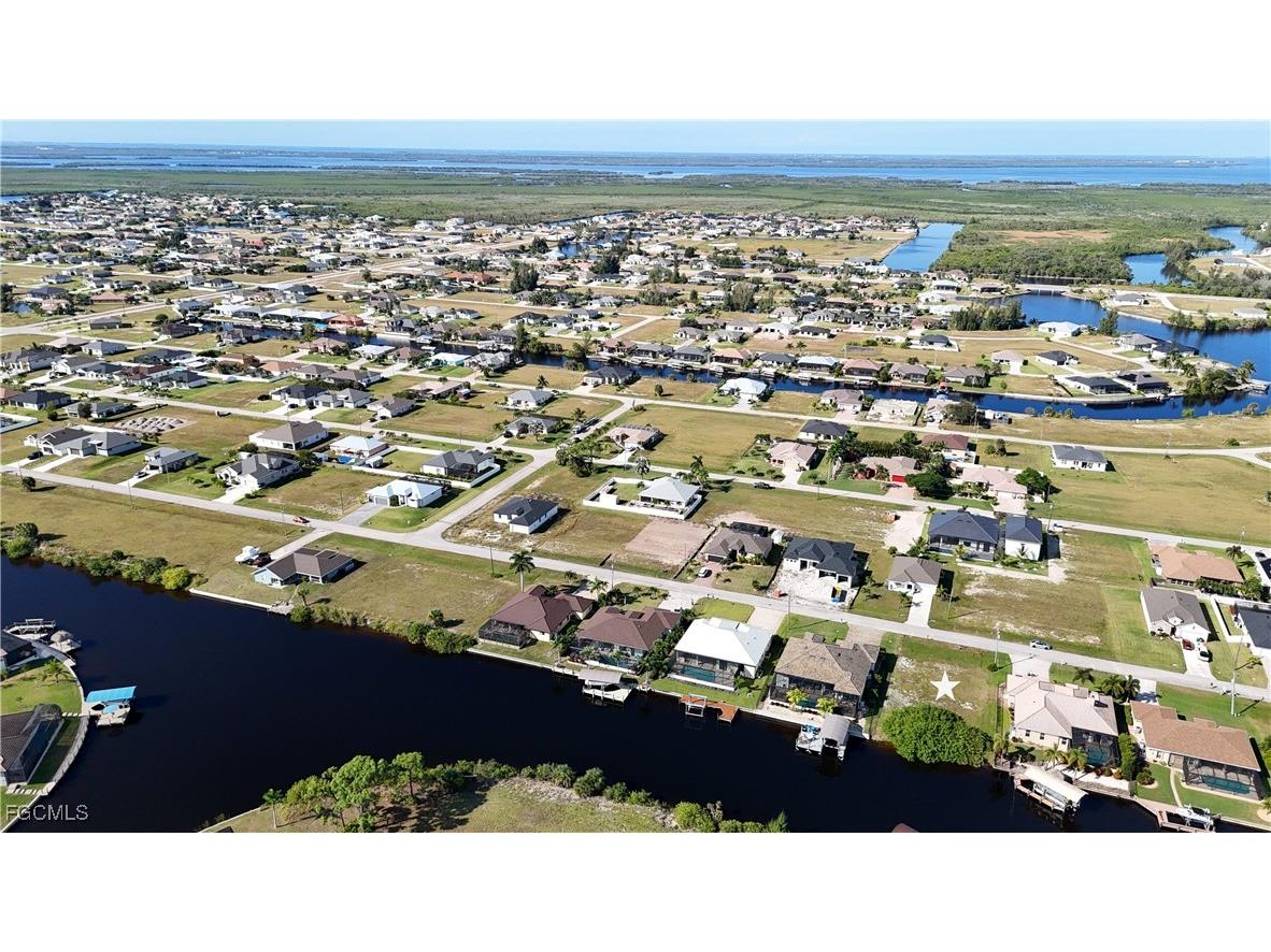 1825 NW 36th Place Cape Coral FL 33993 2025017540 image4
