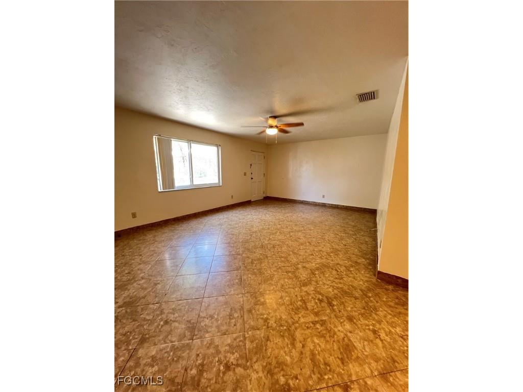 1825 Oak Lane Fort Myers FL 33901 2025010597 image8