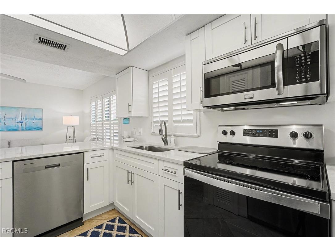 1825 SE 41st Street #1A Cape Coral FL 33904 2026000365 image8