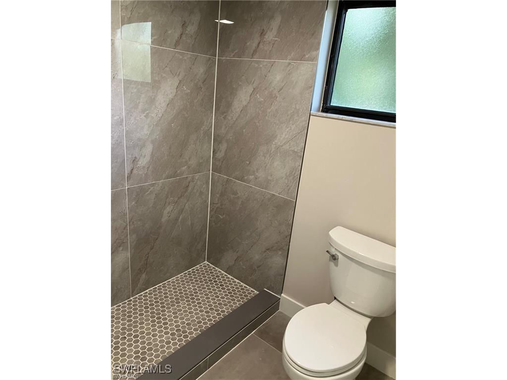 1826 Kings Lake Boulevard #7-101 Naples FL 34112 226002256 image9