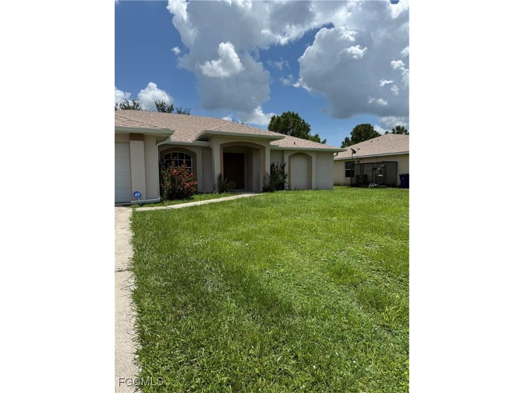 1826 Lockhaven Court Lehigh Acres FL 33972 2025008336 image1