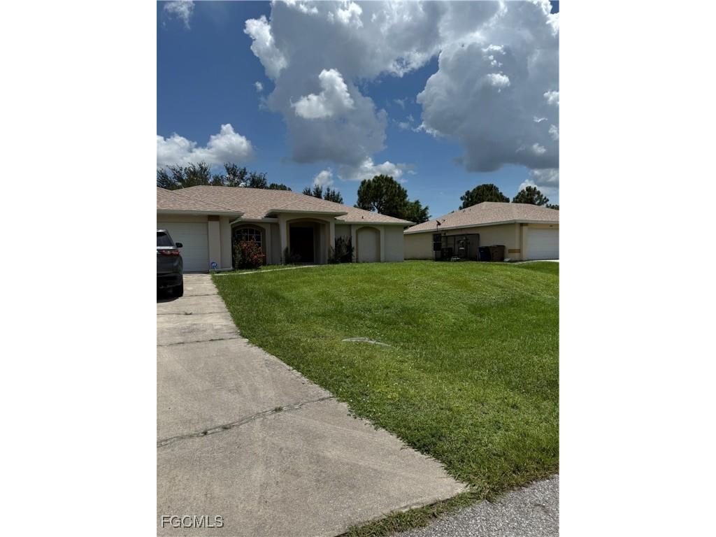 1826 Lockhaven Court Lehigh Acres FL 33972 2025008336 image2