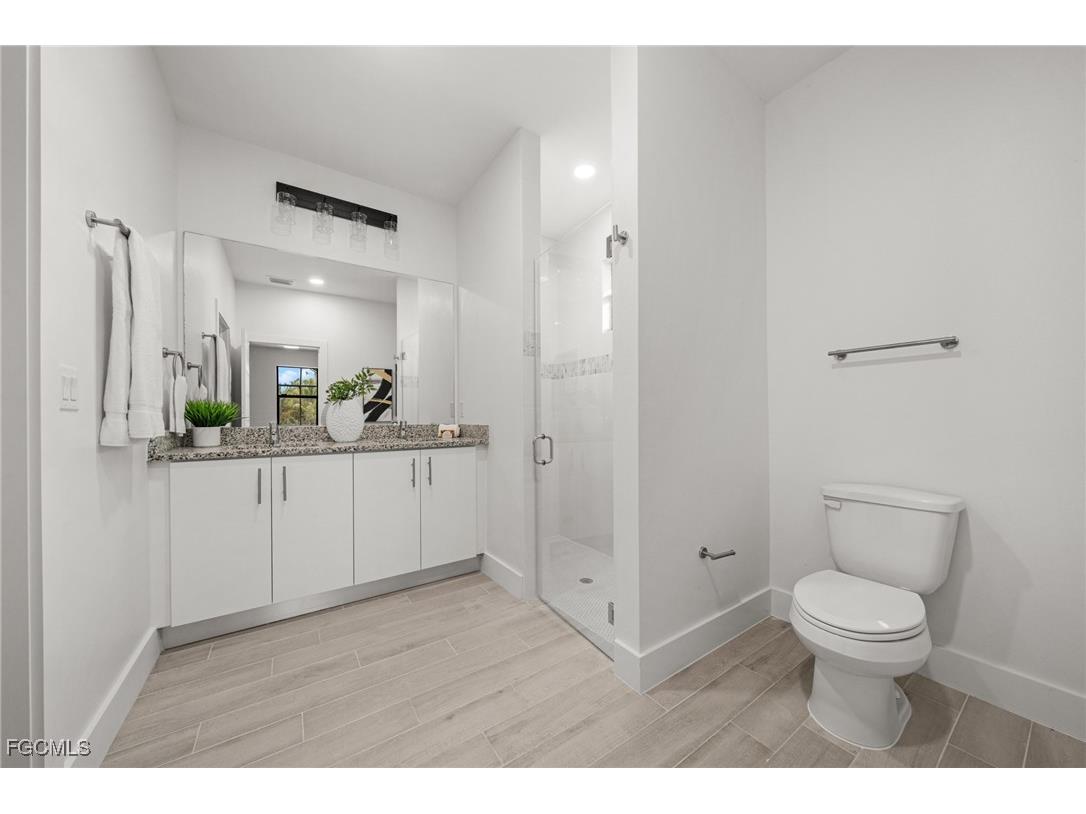 1826 NE 10th Place Cape Coral FL 33909 2025024060 image12