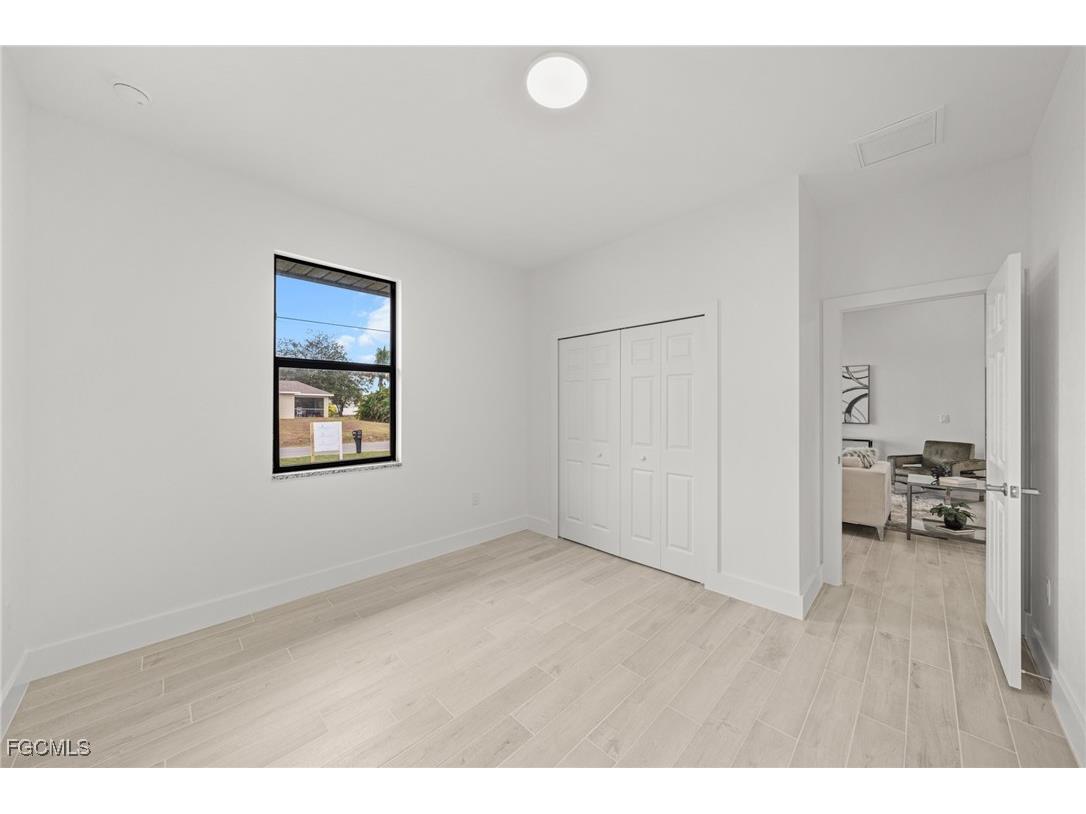 1826 NE 10th Place Cape Coral FL 33909 2025024060 image14