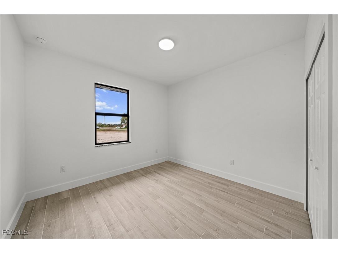 1826 NE 10th Place Cape Coral FL 33909 2025024060 image15