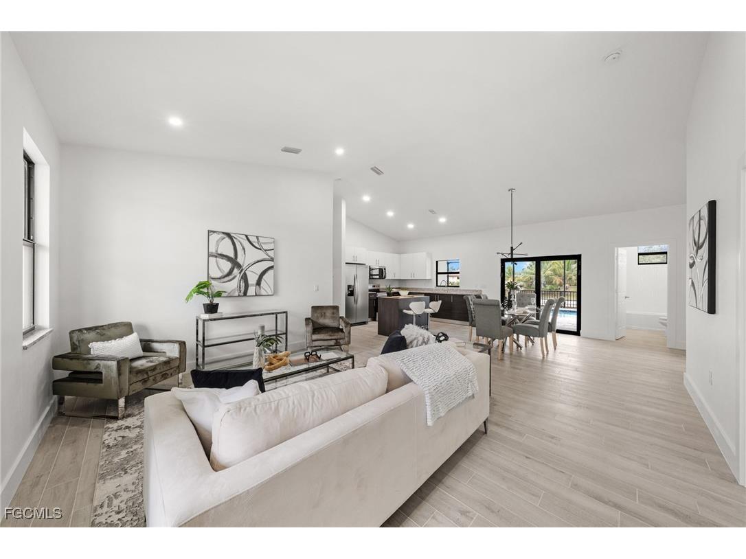 1826 NE 10th Place Cape Coral FL 33909 2025024060 image3