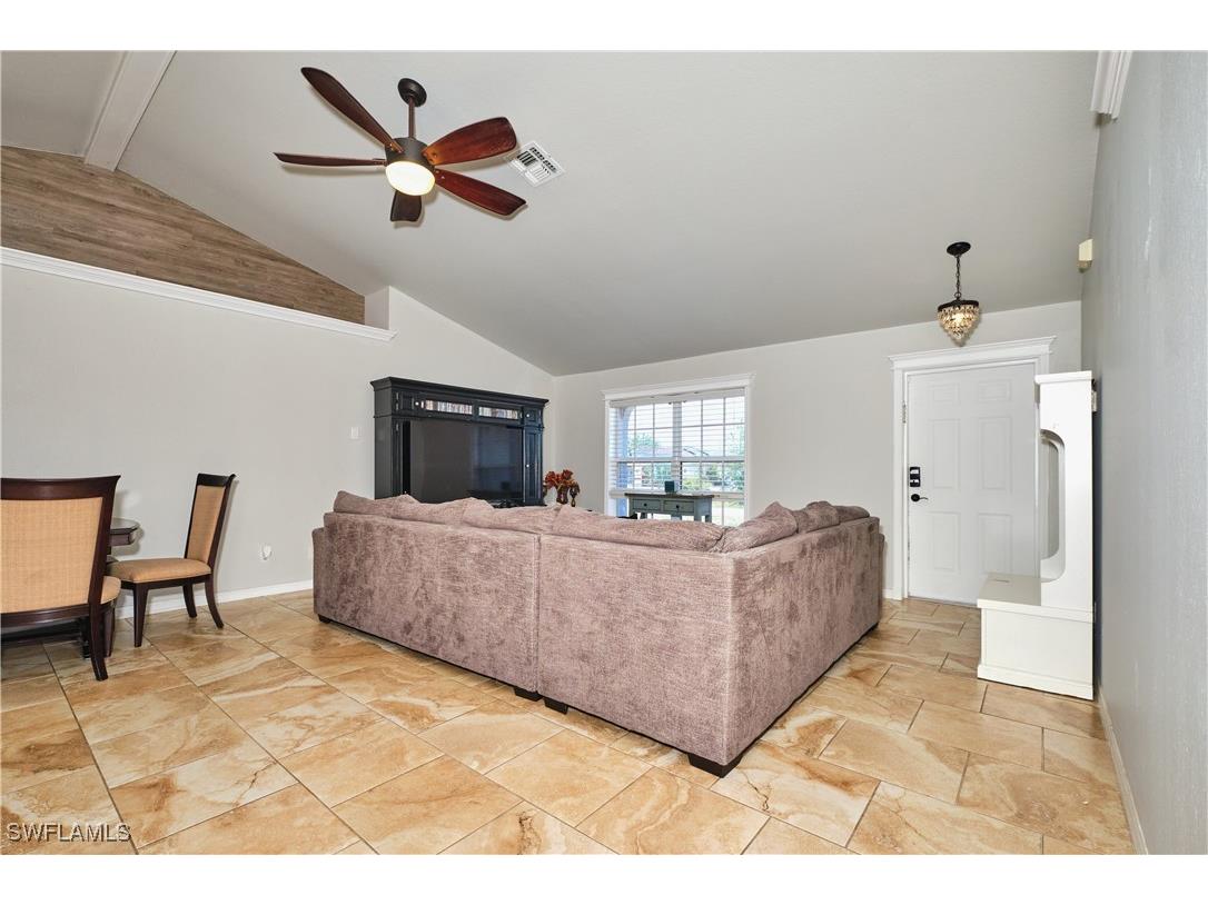 1826 NE 17th Place Cape Coral FL 33909 225044009 image4