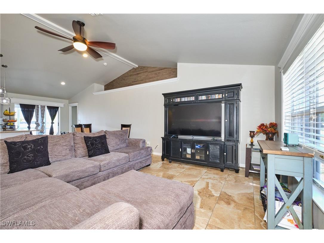 1826 NE 17th Place Cape Coral FL 33909 225044009 image5