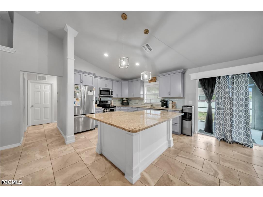 1826 NE 17th Place Cape Coral FL 33909 2026013947 image11