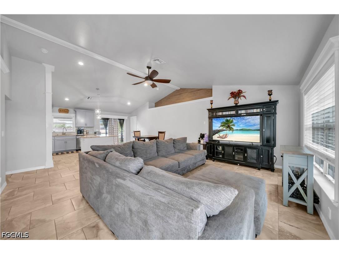 1826 NE 17th Place Cape Coral FL 33909 2026013947 image8