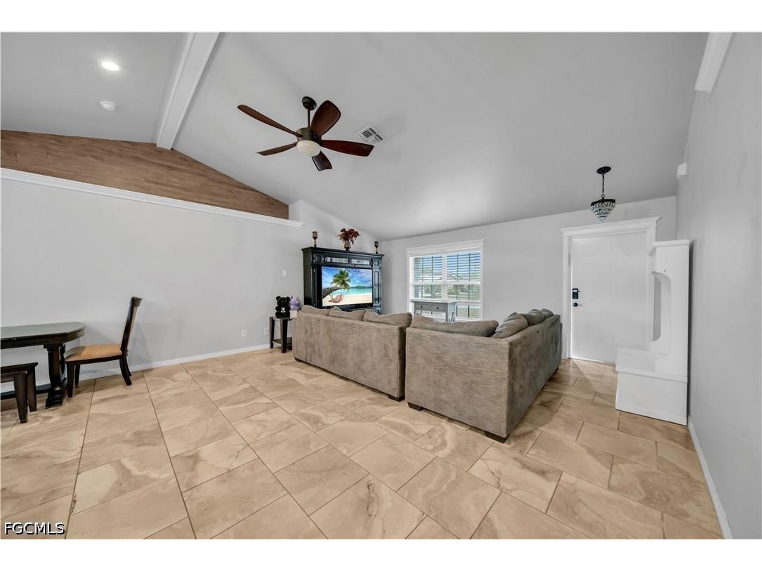 1826 NE 17th Place Cape Coral FL 33909 2026013947 image9