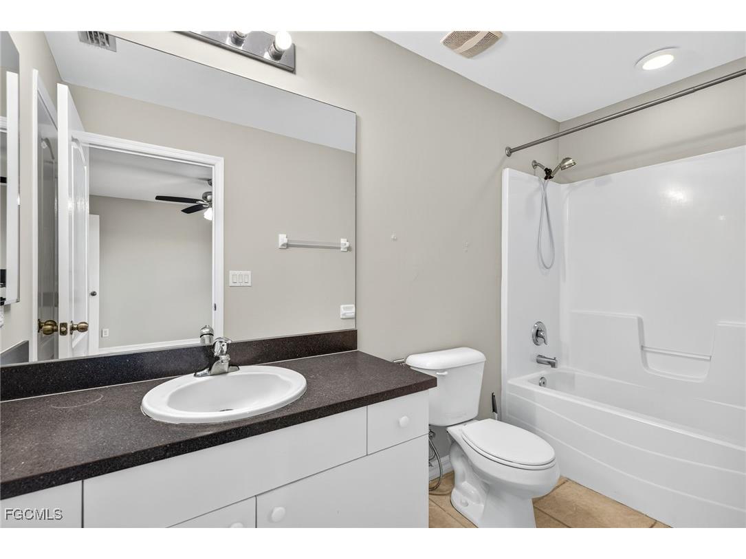 1826 NE 18th Avenue Cape Coral FL 33909 2025008851 image18