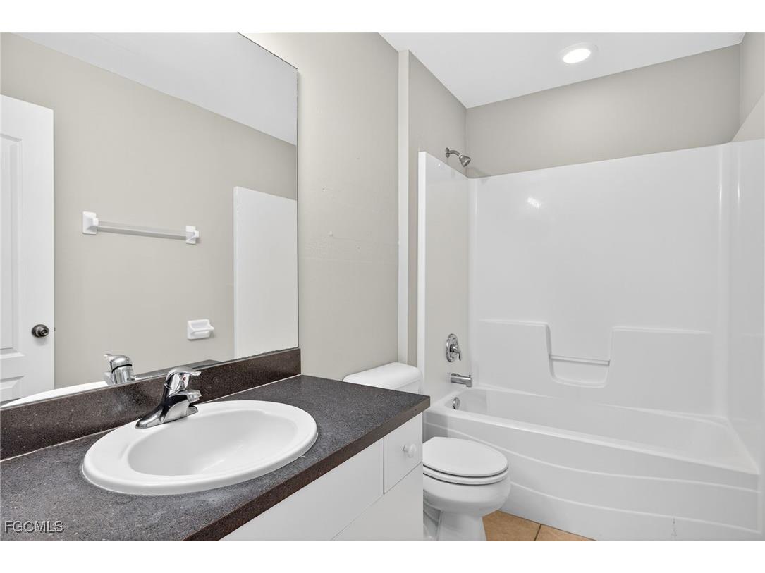 1826 NE 18th Avenue Cape Coral FL 33909 2025008851 image21