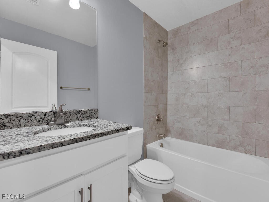 1826 NW 7th Place Cape Coral FL 33993 2025013843 image18