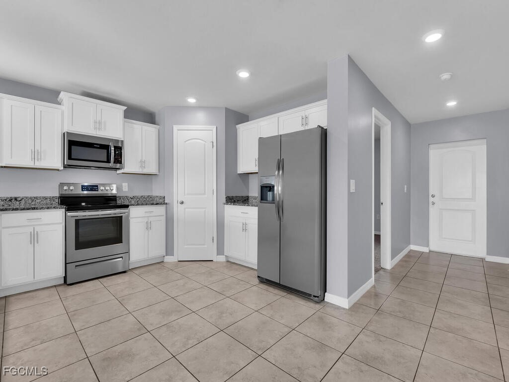 1826 NW 7th Place Cape Coral FL 33993 2025013843 image5