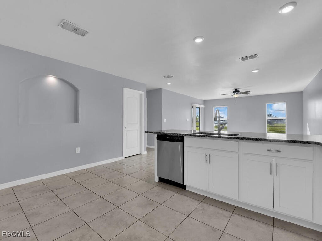 1826 NW 7th Place Cape Coral FL 33993 2025013843 image6