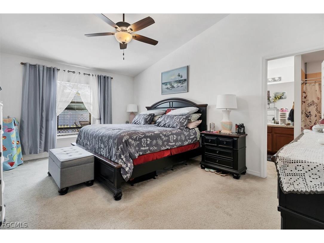 1826 SW Trafalgar Parkway Cape Coral FL 33991 2026005789 image17