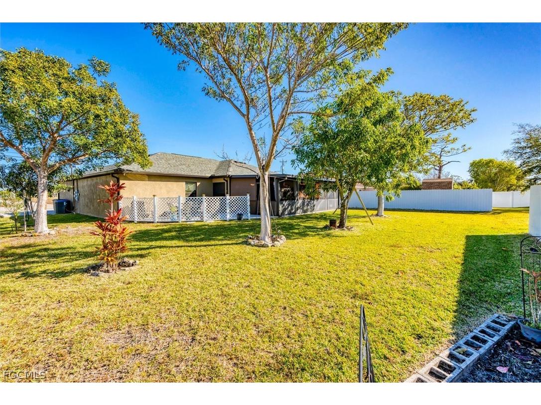 1826 SW Trafalgar Parkway Cape Coral FL 33991 2026005789 image33