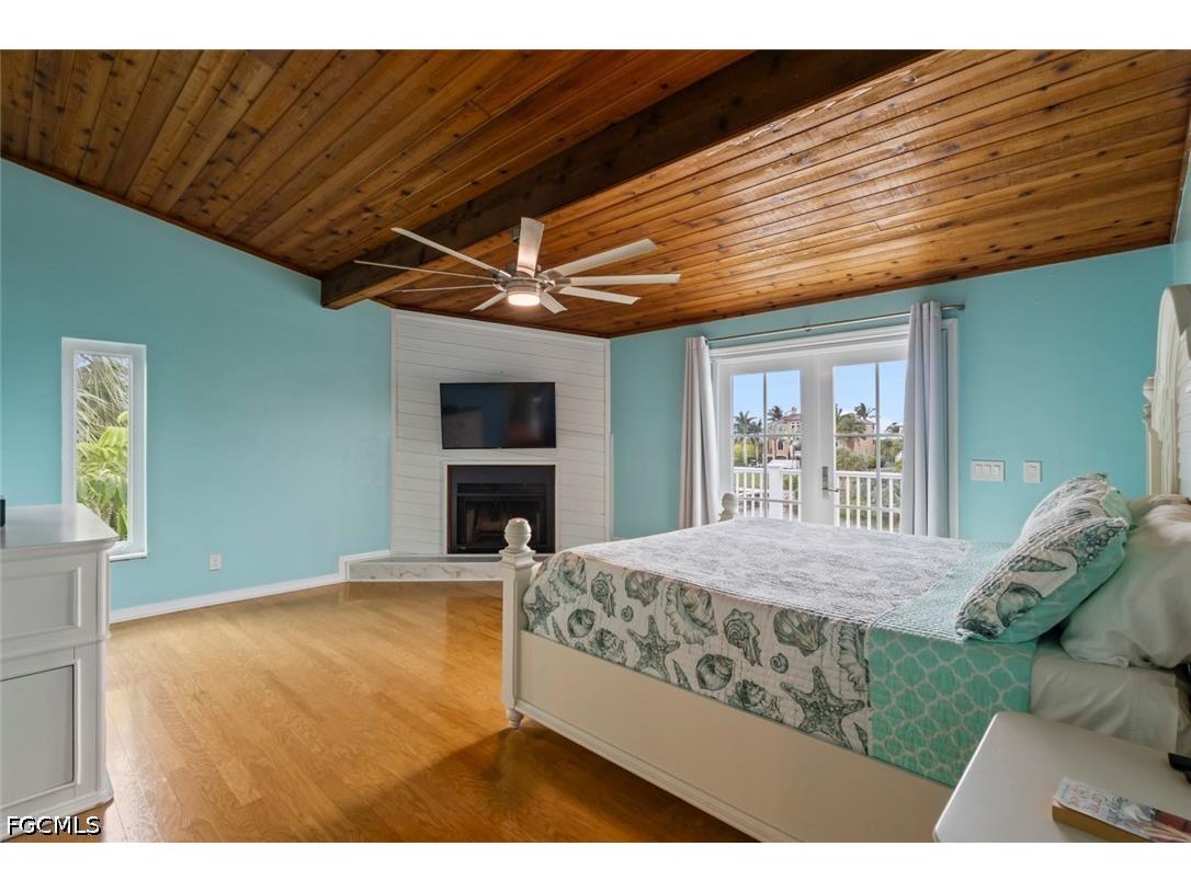 18260 Deep Passage Lane Fort Myers Beach FL 33931 2026016415 image16