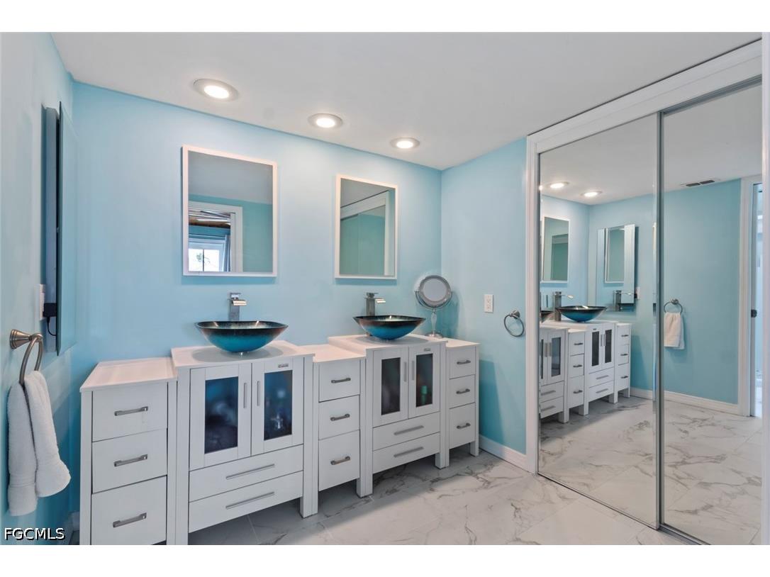 18260 Deep Passage Lane Fort Myers Beach FL 33931 2026016415 image17