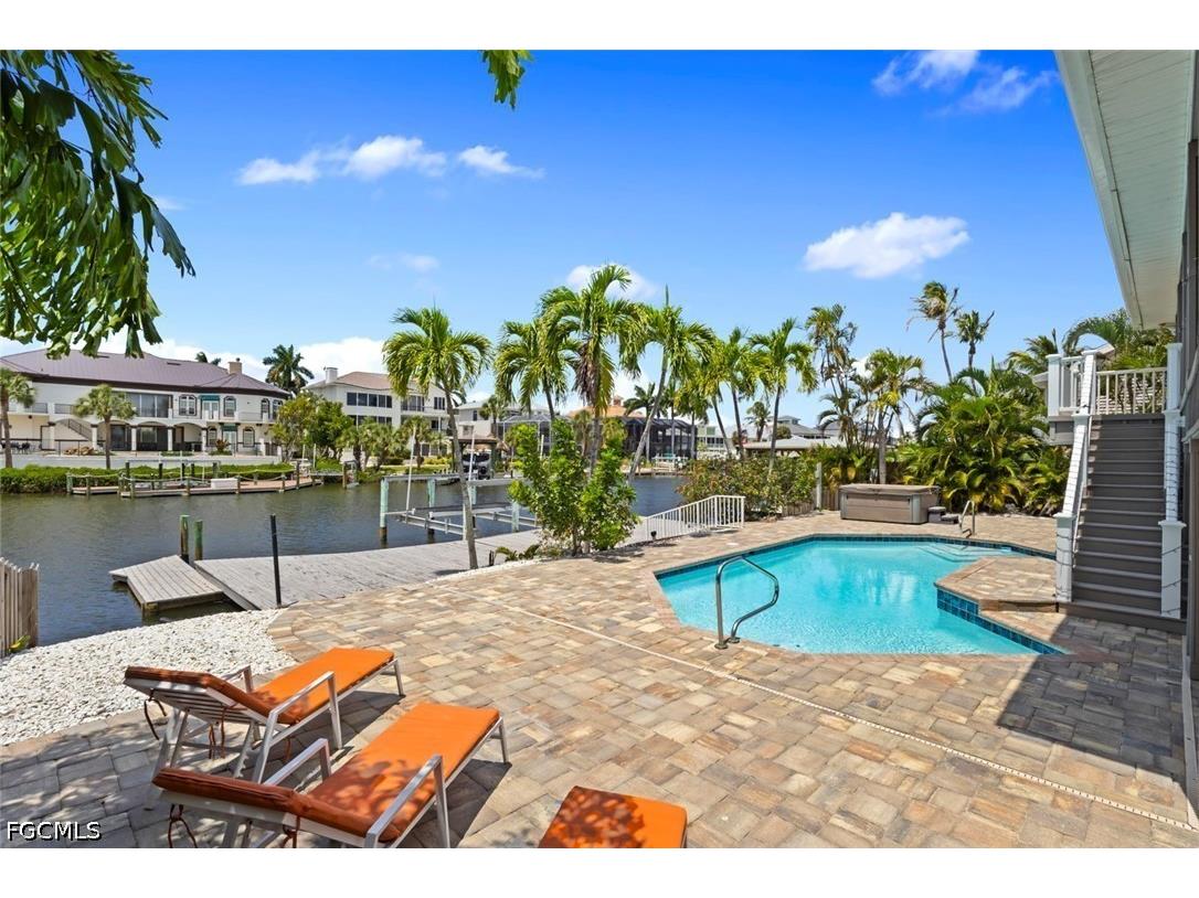 18260 Deep Passage Lane Fort Myers Beach FL 33931 2026016415 image4