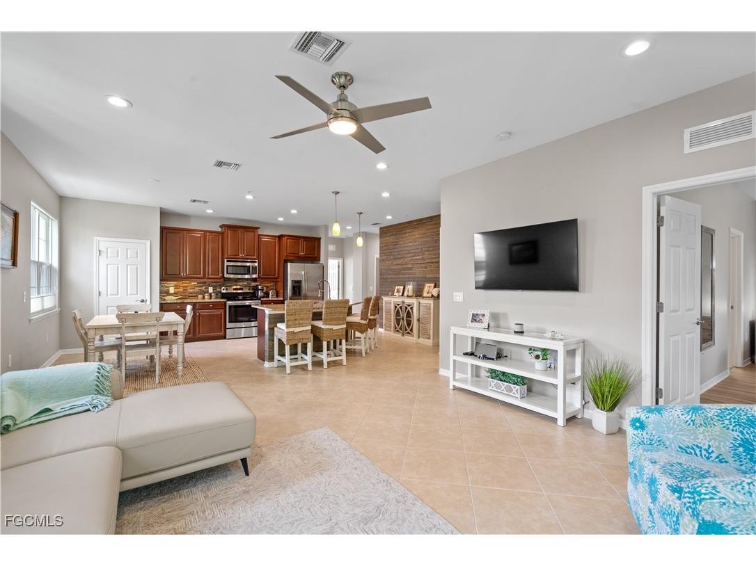18261 Creekside Preserve Loop #202 Fort Myers FL 33908 2026000010 image4