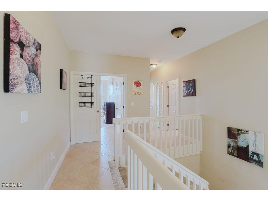 1827 SE 12th Street Cape Coral FL 33990 2025010232 image12