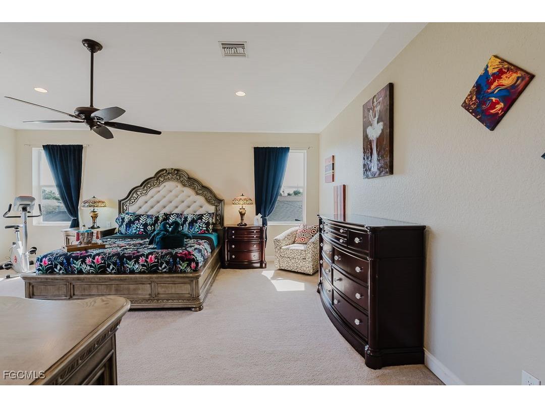 1827 SE 12th Street Cape Coral FL 33990 2025010232 image13