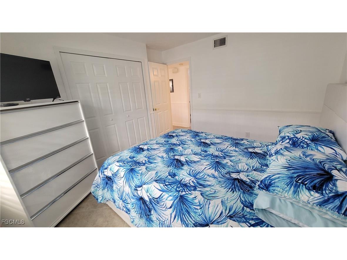 1827 SE 41st Street #1D Cape Coral FL 33904 2025014594 image20