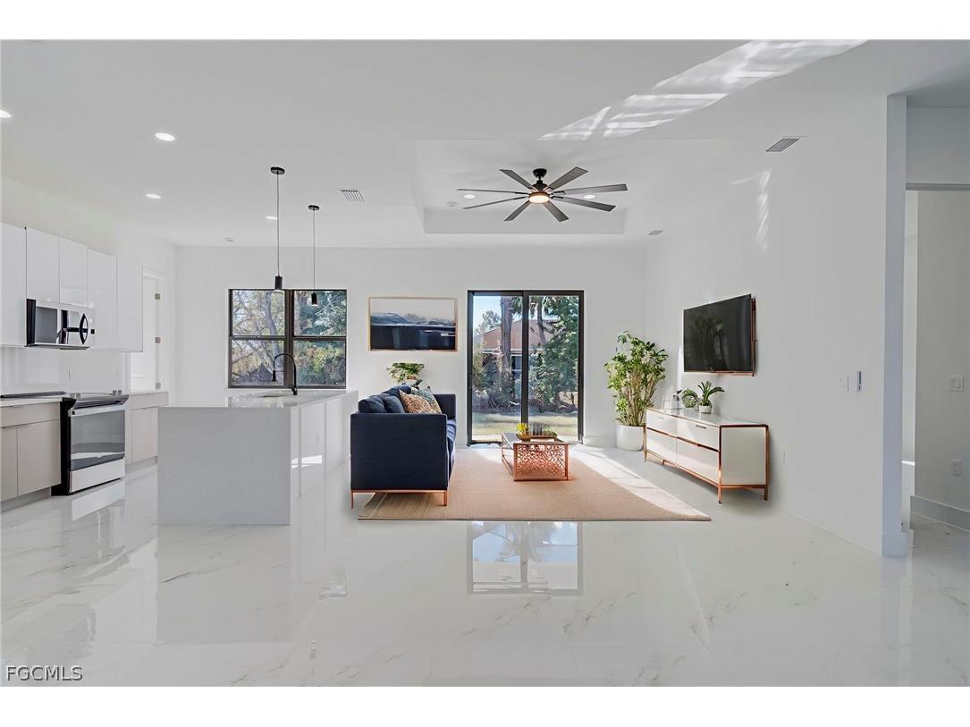 1827 Tomaso Avenue Lehigh Acres FL 33972 2026009574 image3