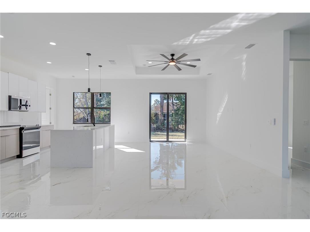 1827 Tomaso Avenue Lehigh Acres FL 33972 2026009574 image8