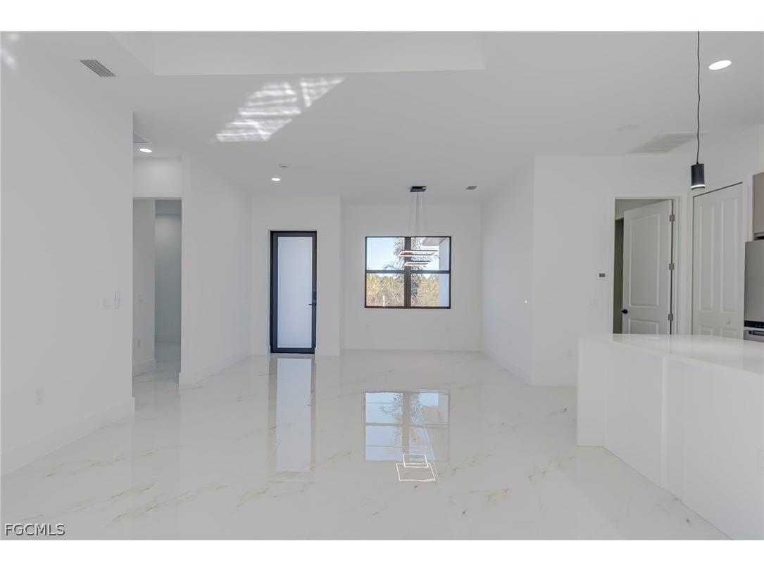 1827 Tomaso Avenue Lehigh Acres FL 33972 2026009574 image9