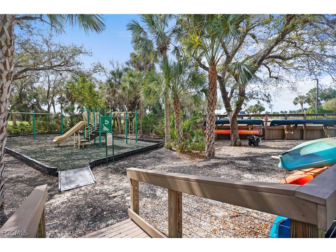 18271 Parkside Greens Drive Fort Myers FL 33908 2026011923 image40