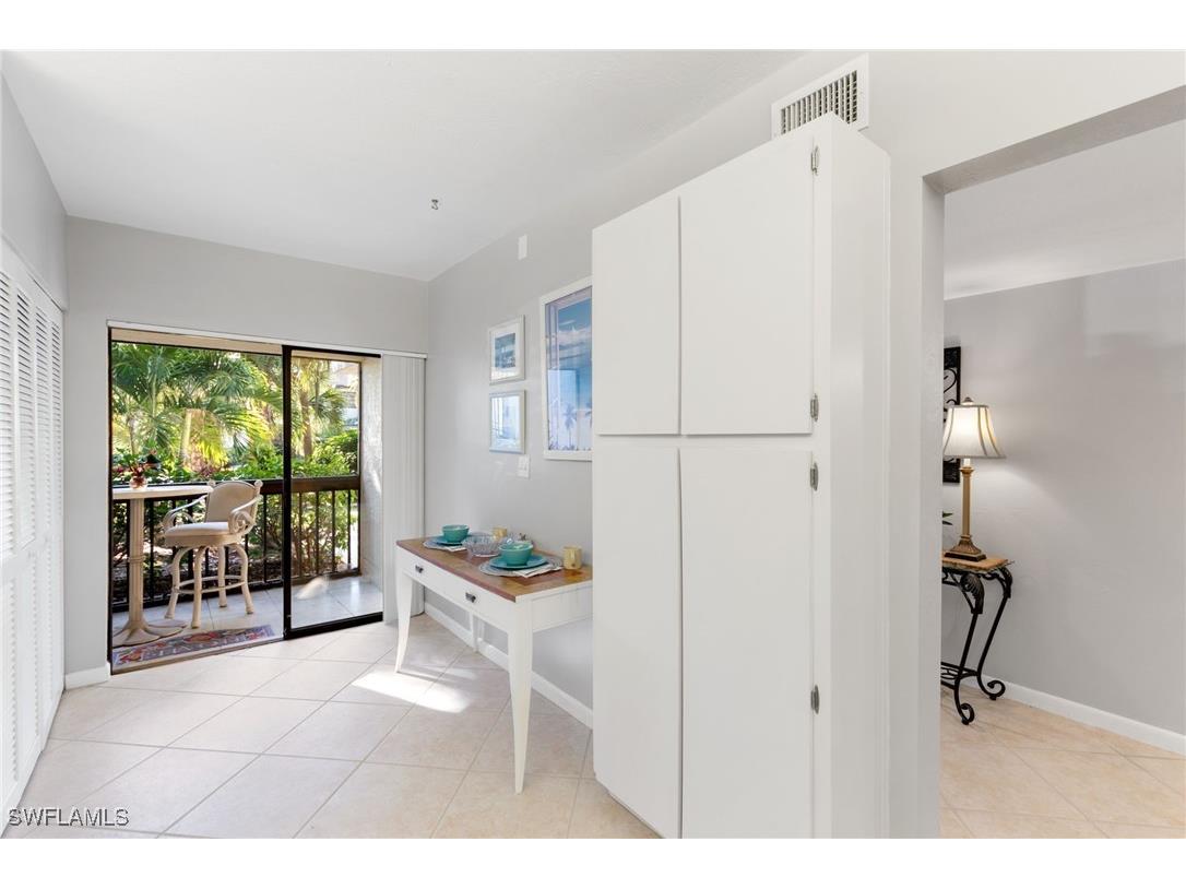 1828 Kings Lake Boulevard #103 Naples FL 34112 225084423 image15