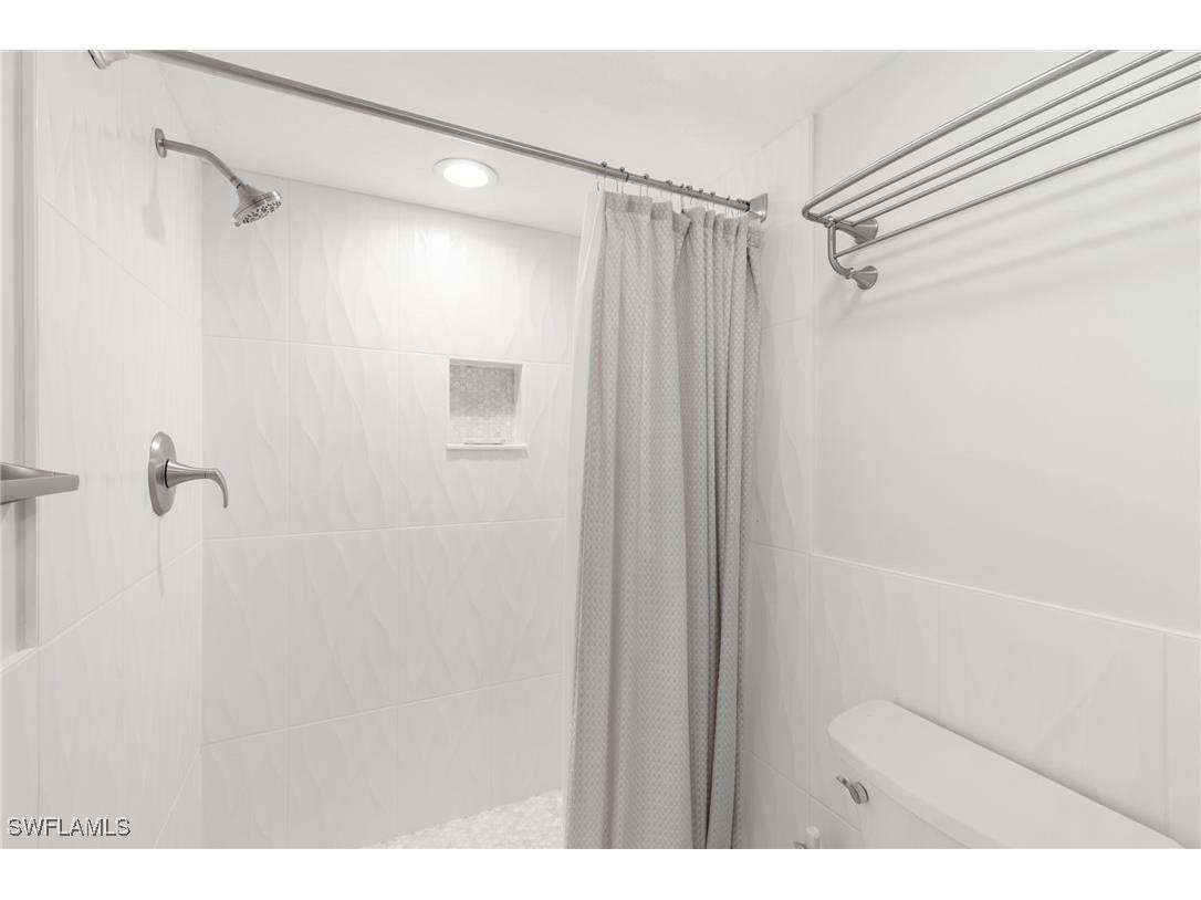 1828 Kings Lake Boulevard #103 Naples FL 34112 225084423 image19