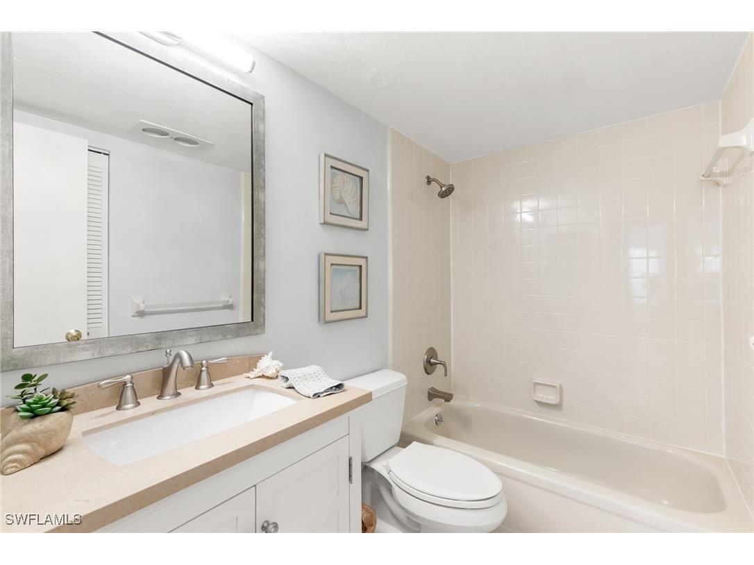 1828 Kings Lake Boulevard #103 Naples FL 34112 225084423 image21