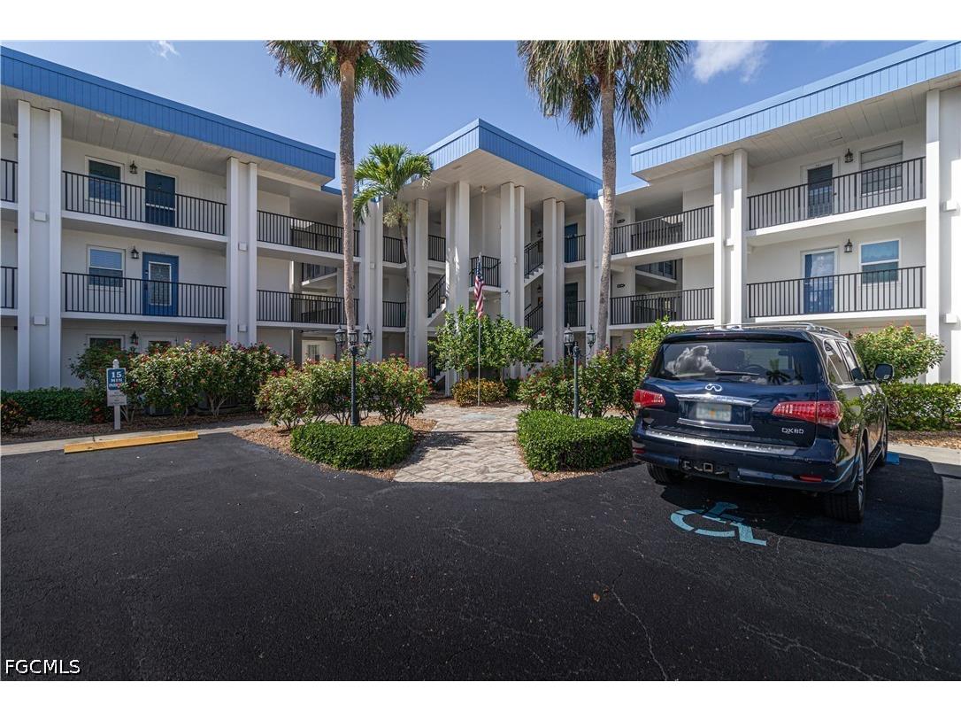1828 Pine Valley Drive #101 Fort Myers FL 33907 2026026485 image16