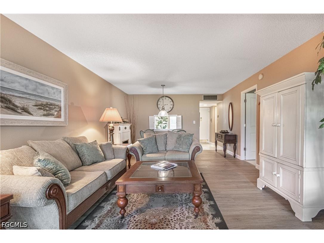1828 Pine Valley Drive #101 Fort Myers FL 33907 2026026485 image3
