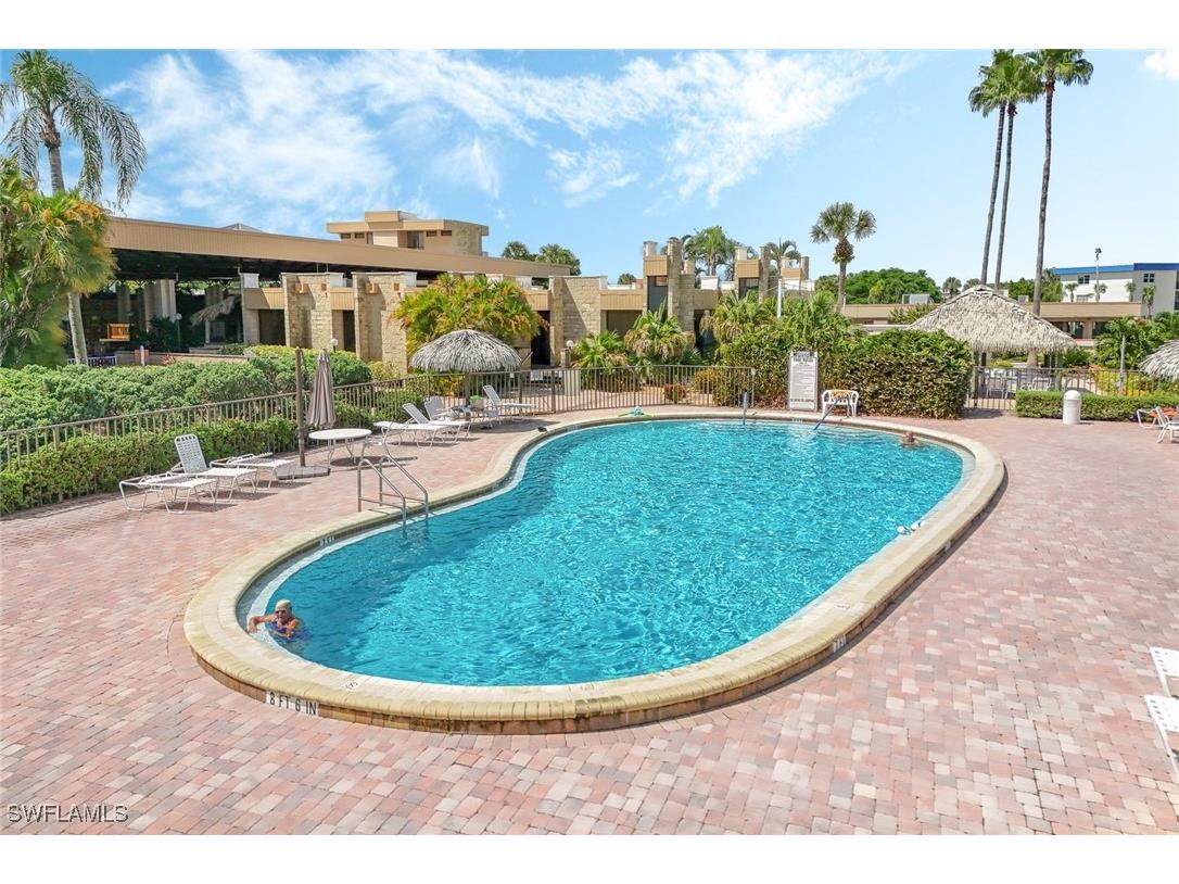 1828 Pine Valley Drive #101 Fort Myers FL 33907 224077326 image17