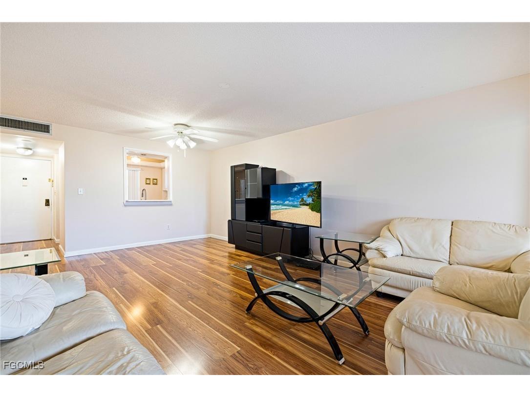 1828 Pine Valley Drive #109 Fort Myers FL 33907 2025012843 image10