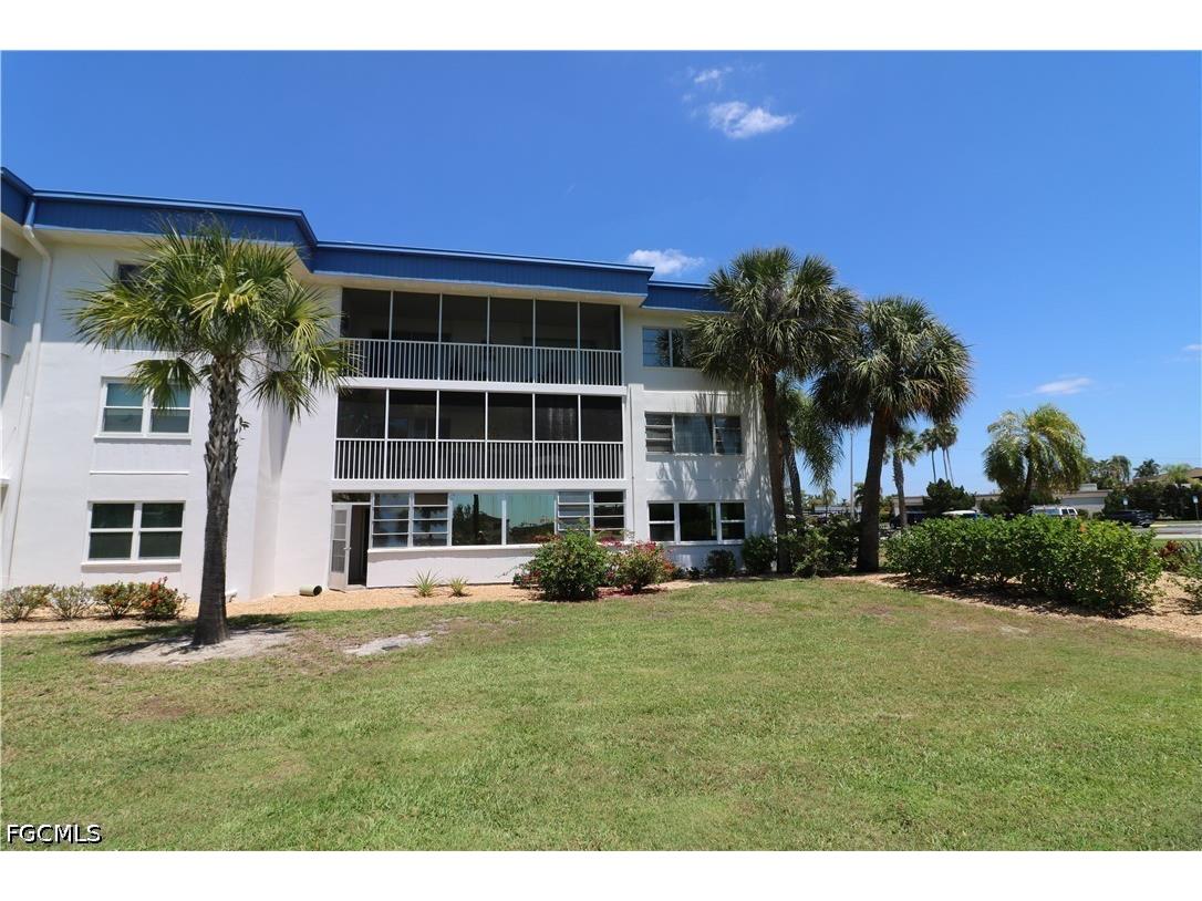 1828 Pine Valley Drive #112 Fort Myers FL 33907 2026017798 image10