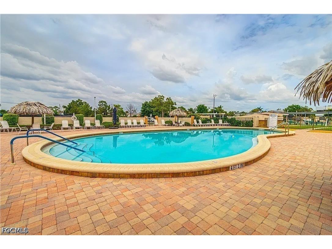 1828 Pine Valley Drive #201 Fort Myers FL 33907 2026025449 image16