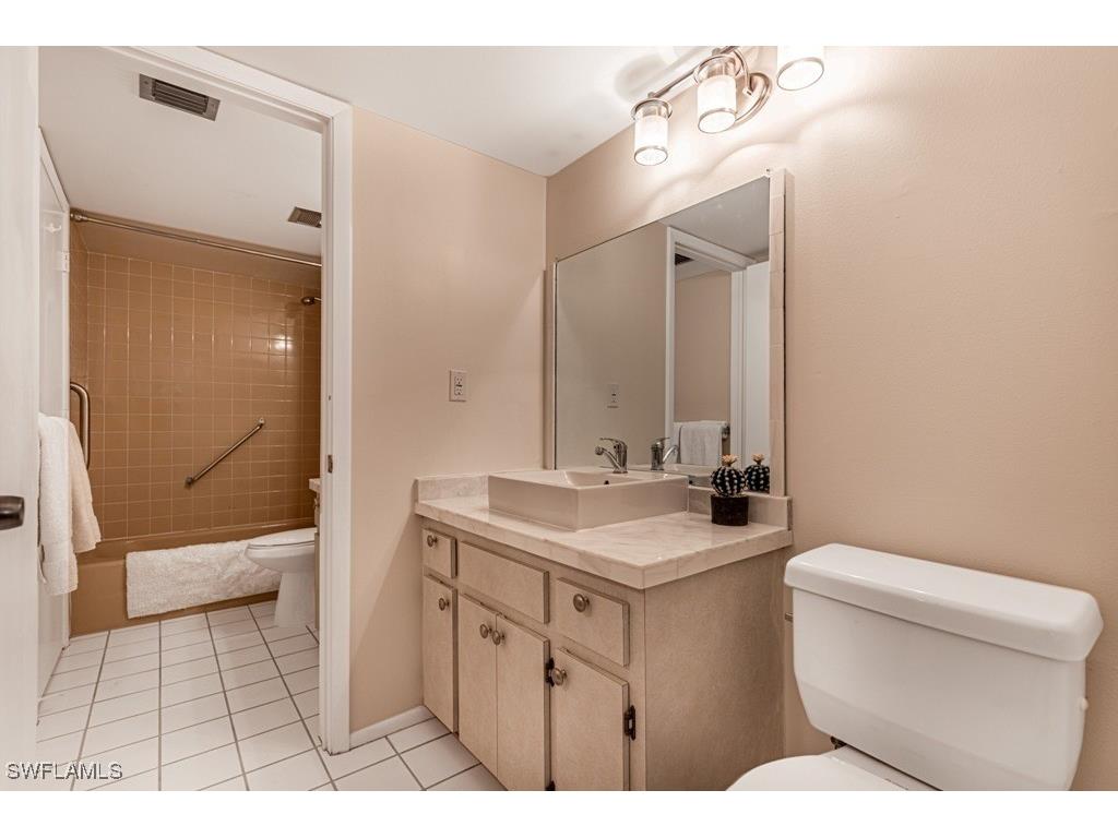 1828 Pine Valley Drive #201 Fort Myers FL 33907 225058343 image12